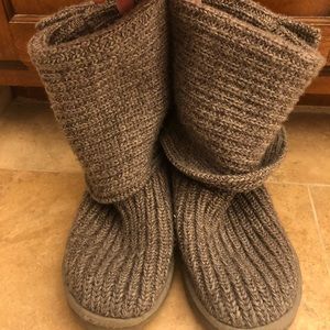 Gray Knit Uggs Size 6